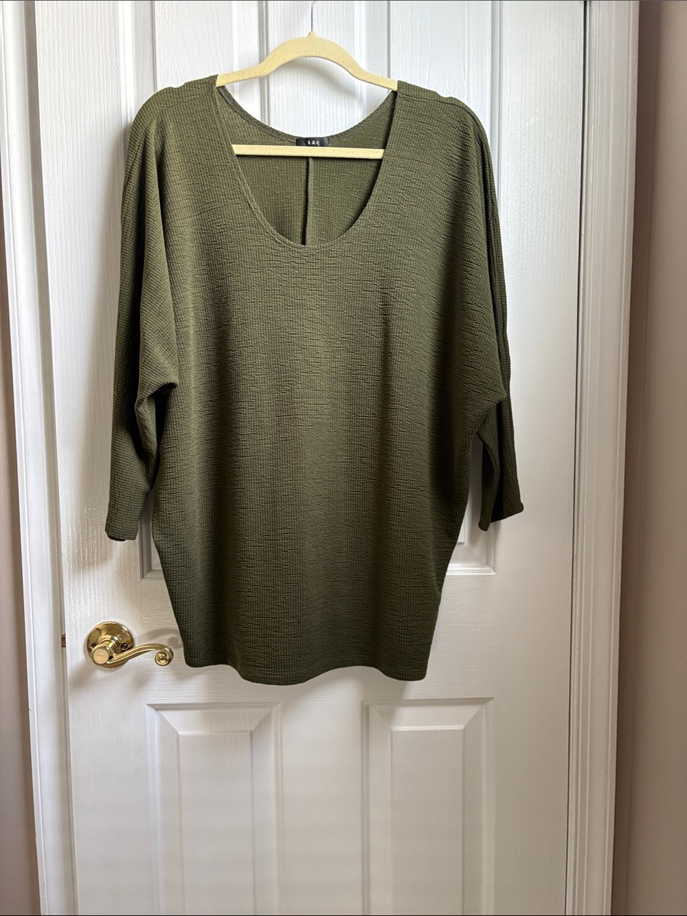 Lightweight knit dolman sleeve top